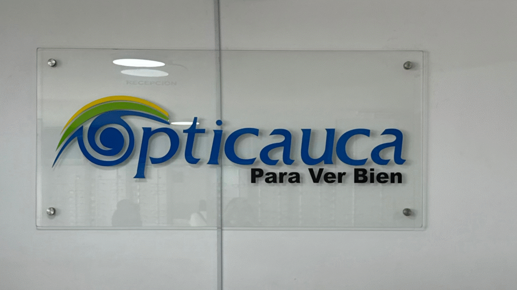 Nosotros OptiCauca | Tu Óptica #1 en el Cauca OptiCauca | Tu Óptica #1 en el Cauca Nosotros